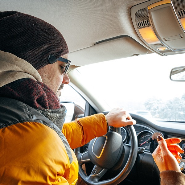 How To Stay Safe During the Holiday Travel Season